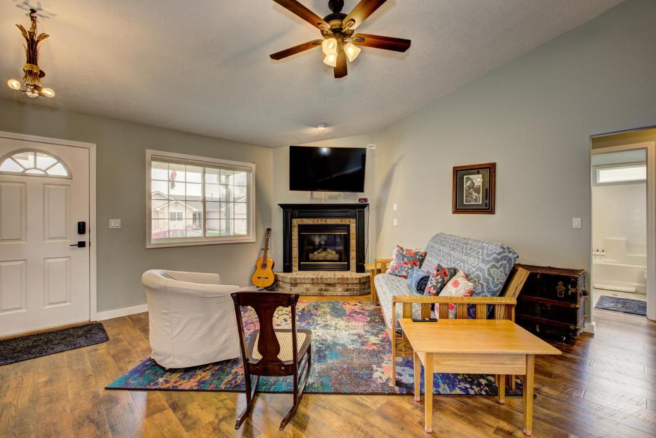 Hello Dolly! 3 Beds, 2 Bath, 2 Tv'S, Fireplace, Quiet Neighborhood In Star, Id Minutes From Walking Trails And River Views Eagle 外观 照片